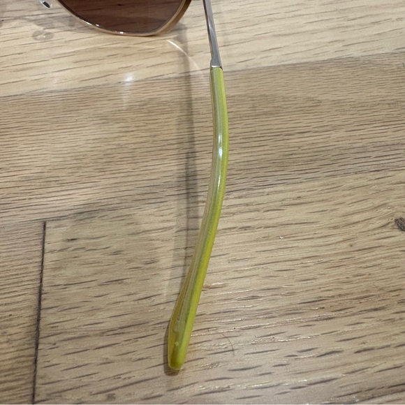 Lucky Brand Gold Frame Sunglasses - Picture 4 of 6